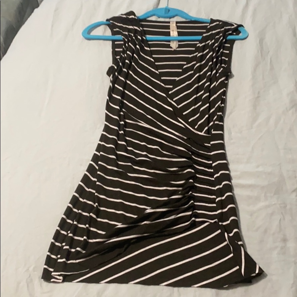 Super soft fitted Bailey44 top